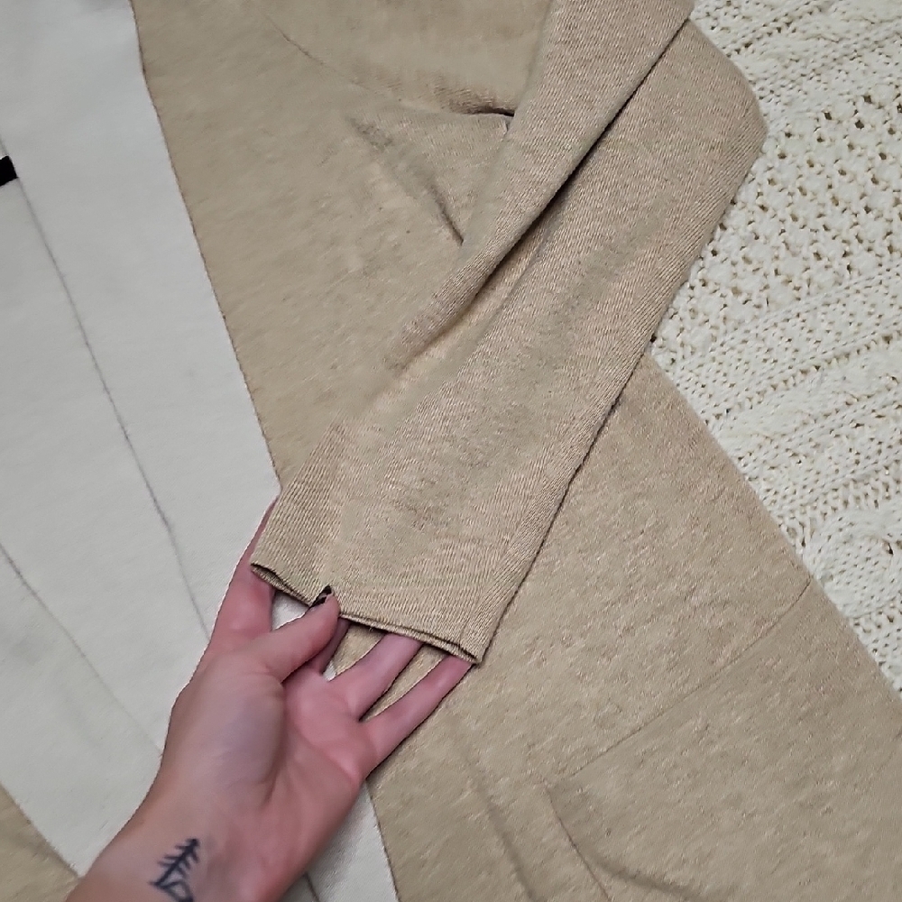 Tahari Cream Knit Sweater - Picture 3 of 5